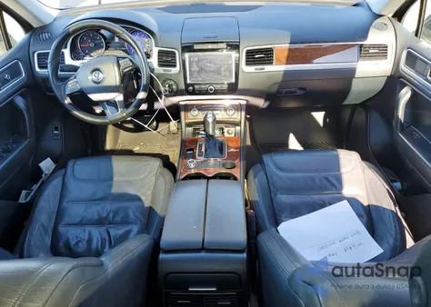 2013 Volkswagen Touareg V6 Tdi z USA, uszkodzony, nr VIN WVGEP9BP3DD004702